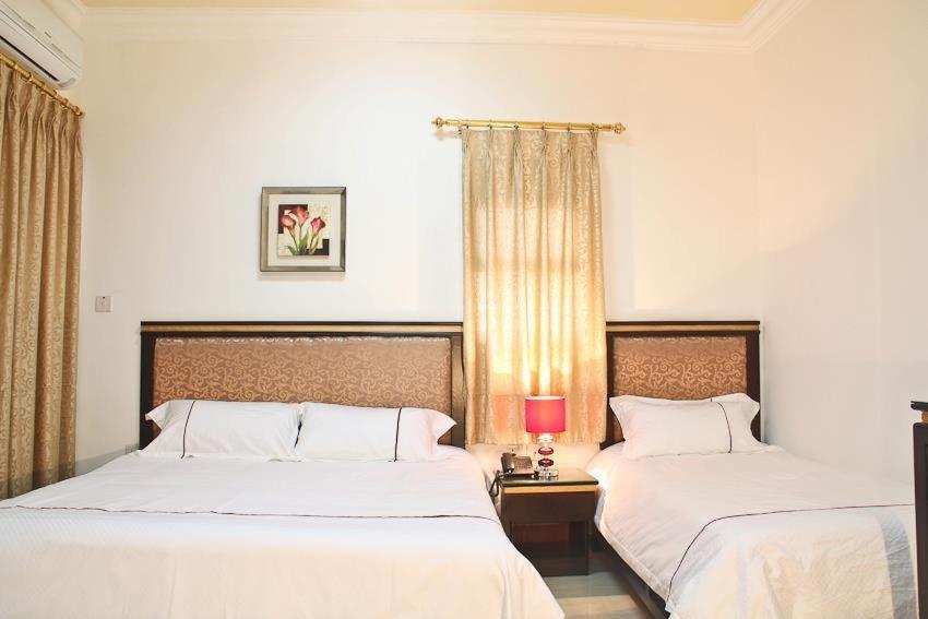 Golden Rose Hotel Aqaba Room photo